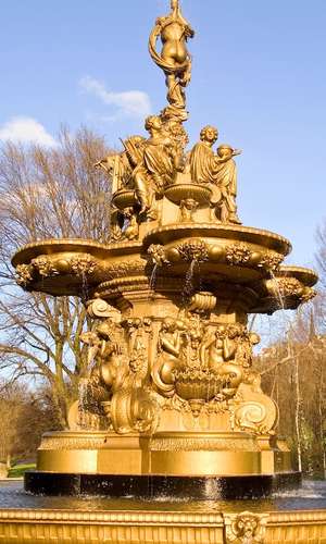 Book your hop-on hop-off sightseeing bus tour in Edinburgh, United Kingdom – Official tickets, adjustable routes, and free cancellation in 2025